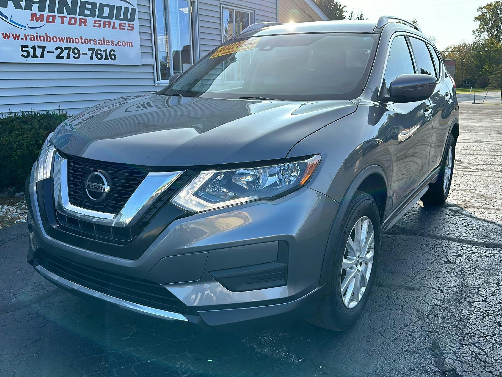 2020 Nissan Rogue SV (23672) Main Image