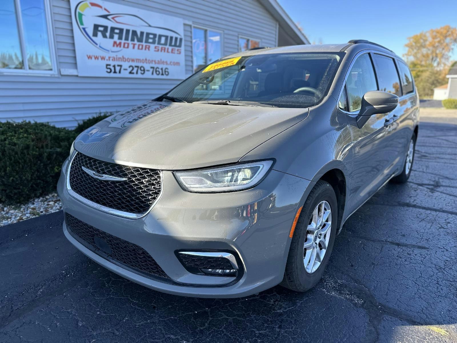 2022 Chrysler Pacifica Touring L (23707) Main Image