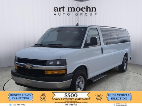 2023 Chevrolet Express Passenger 3500 1LT 