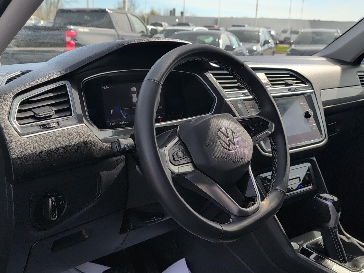 2022 Volkswagen Tiguan SE - Photo 18