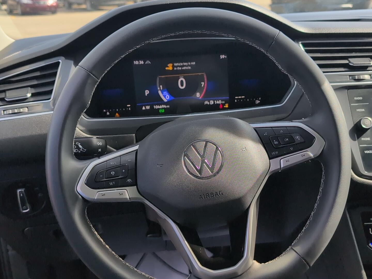 2022 Volkswagen Tiguan SE - Photo 19