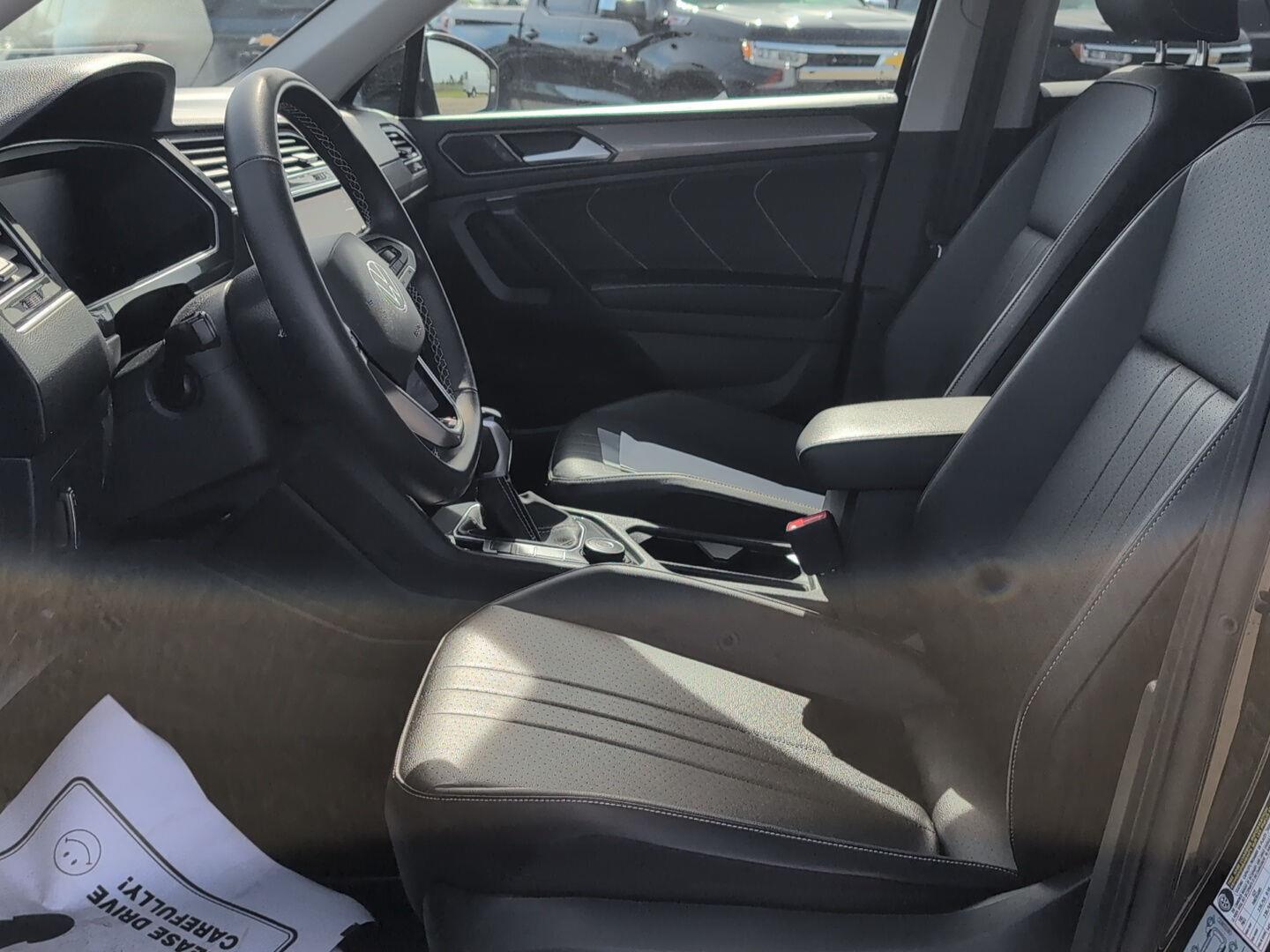 2022 Volkswagen Tiguan SE - Photo 20