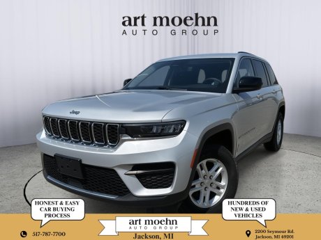 2023 Jeep Grand Cherokee Laredo 