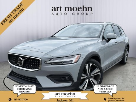 2025 Volvo V60 Cross Country Plus 
