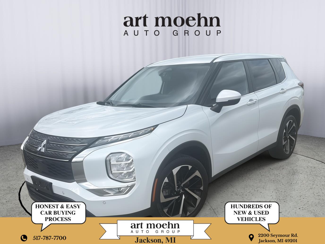 2024 Mitsubishi Outlander SE Black Edition 2WD's photo