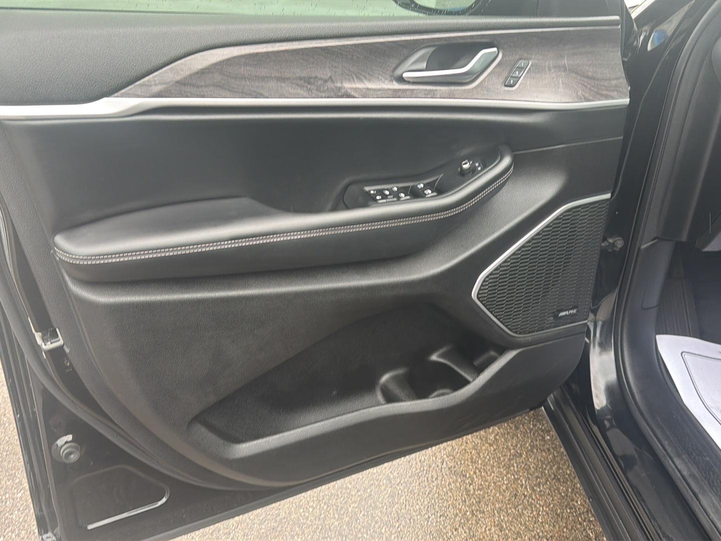 2022 Jeep Grand Cherokee Limited - Photo 12