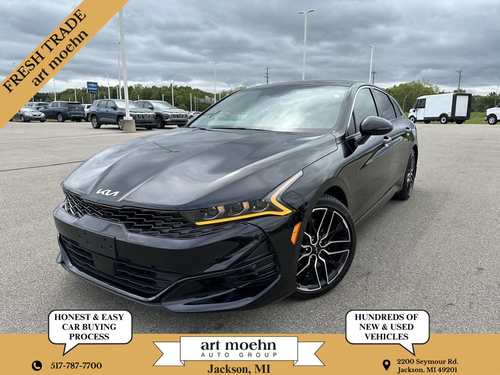 2023 Kia Optima GT's photo