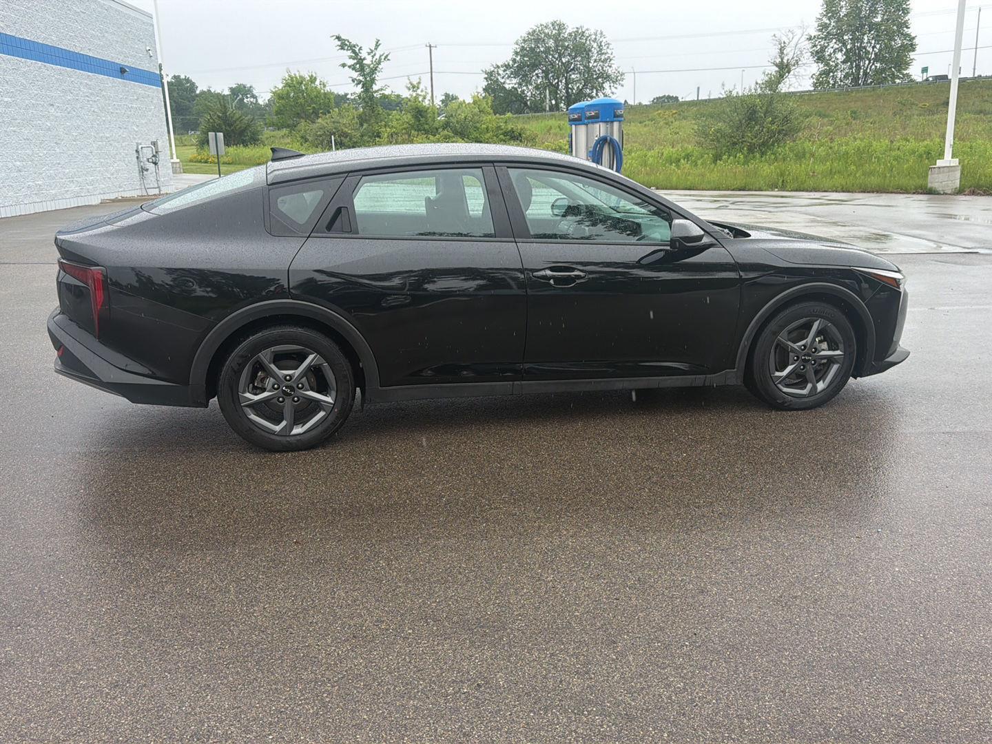 2025 Kia K4 LXS - Photo 6