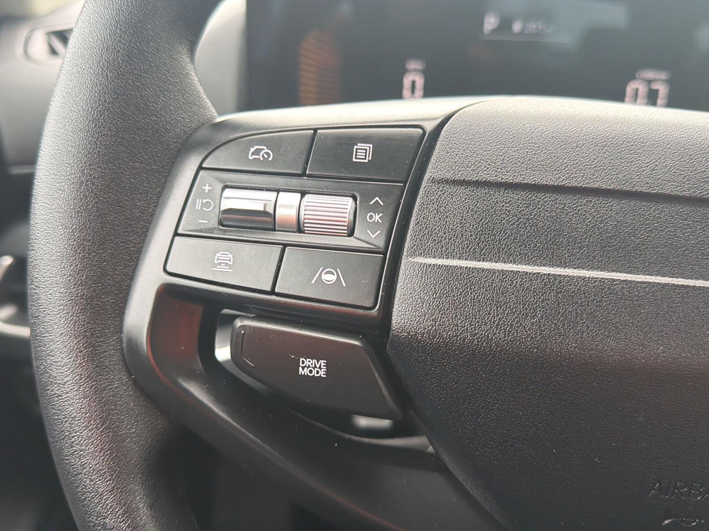 2025 Kia K4 LXS - Photo 17