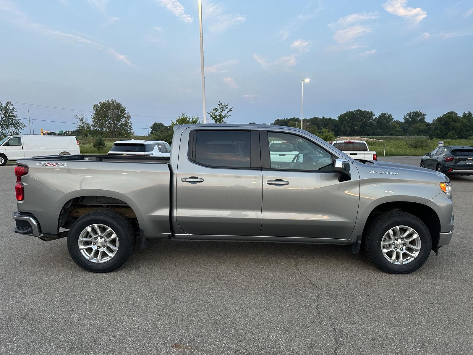 2024 Chevrolet Silverado 1500 LT - Photo 7