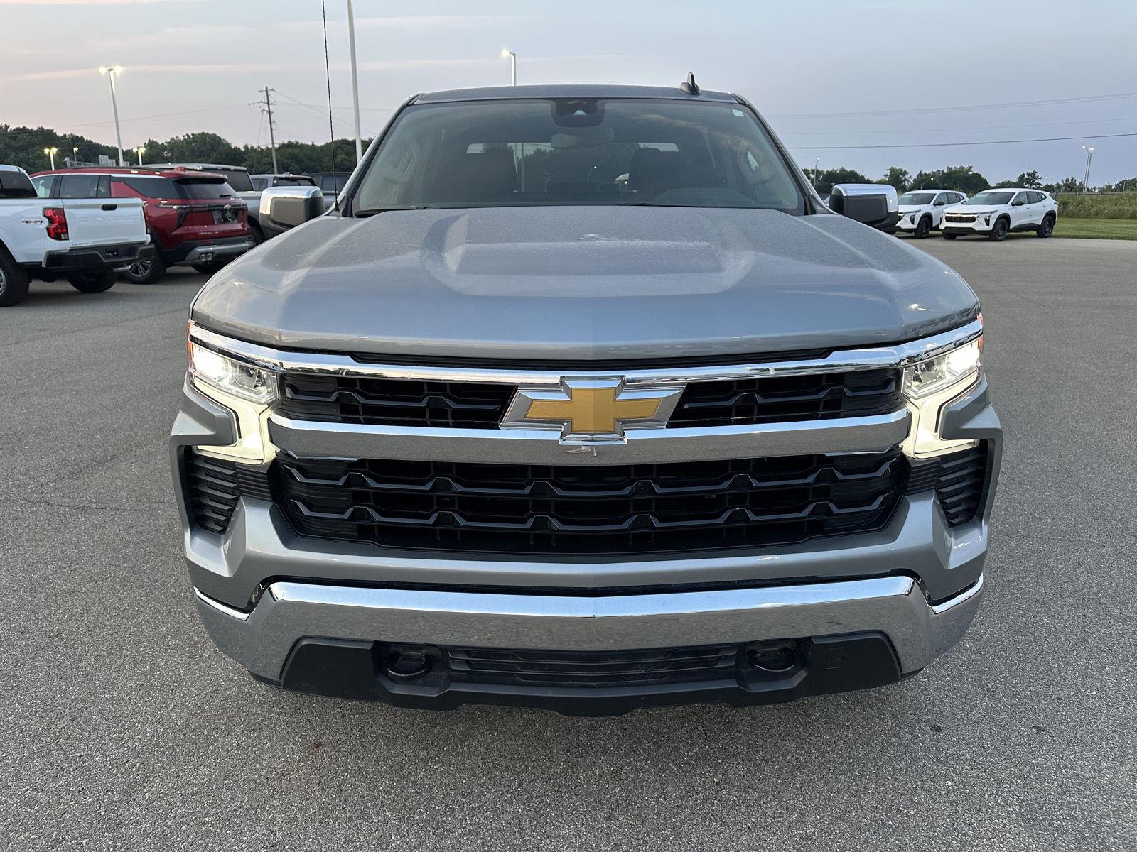 2024 Chevrolet Silverado 1500 LT - Photo 11