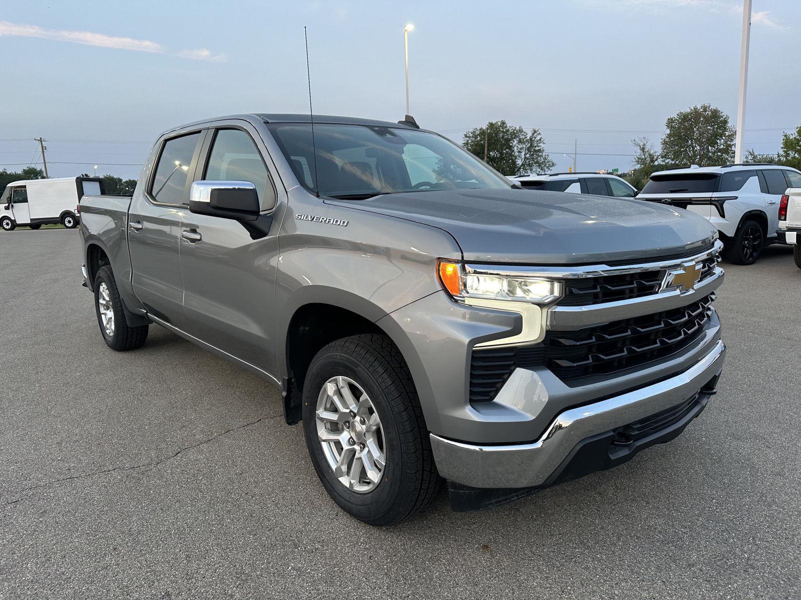 2024 Chevrolet Silverado 1500 LT - Photo 12