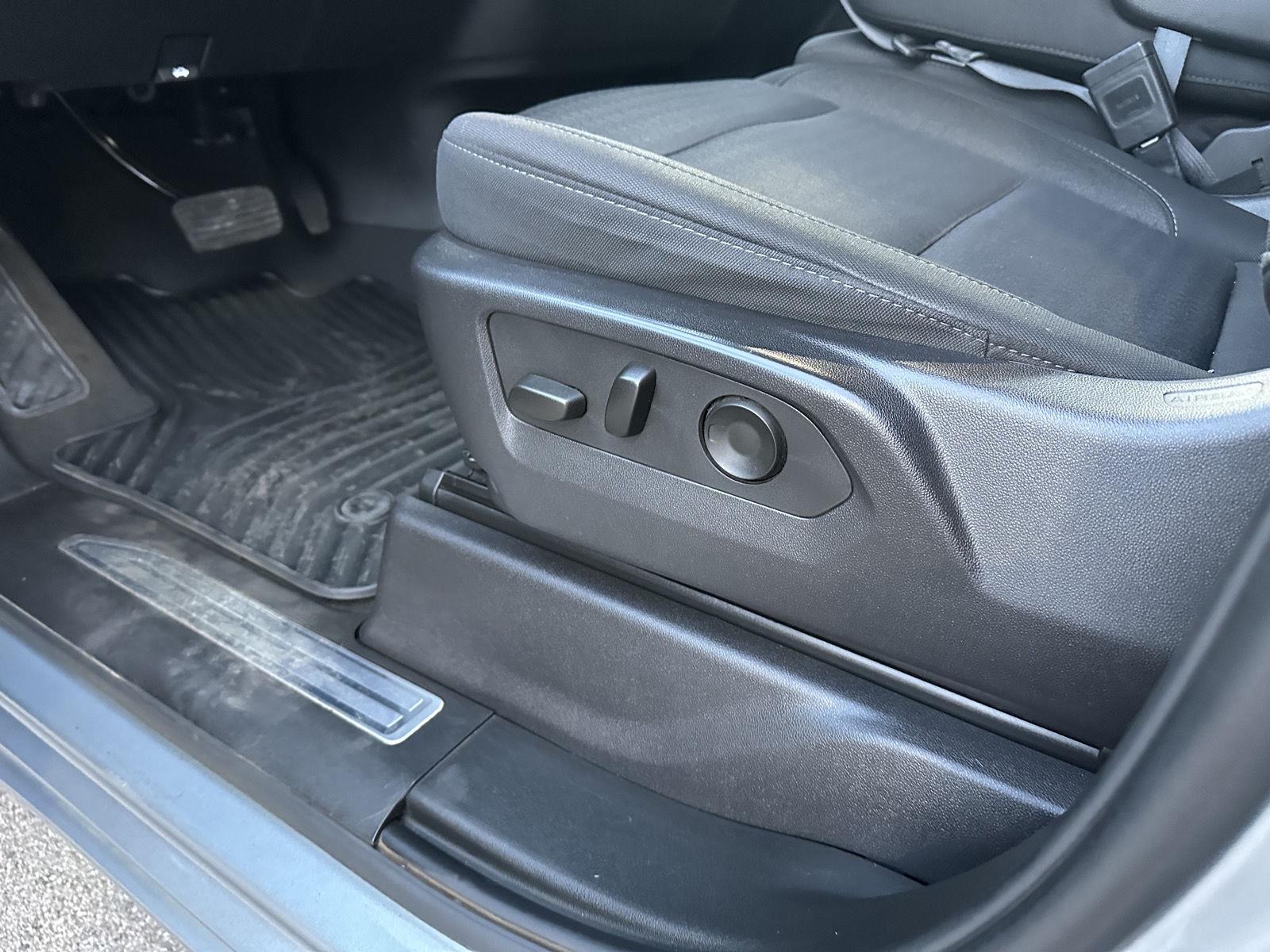 2024 Chevrolet Silverado 1500 LT - Photo 16
