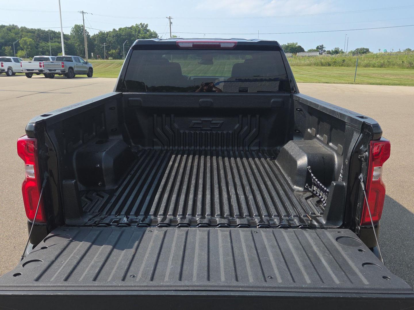 2023 Chevrolet Silverado 1500 RST - Photo 5