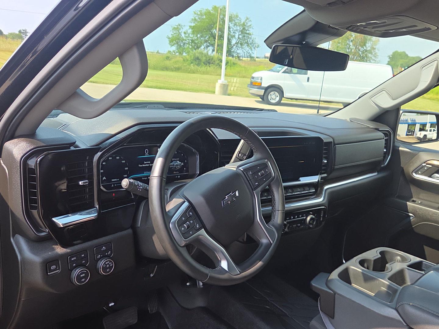 2023 Chevrolet Silverado 1500 RST - Photo 18