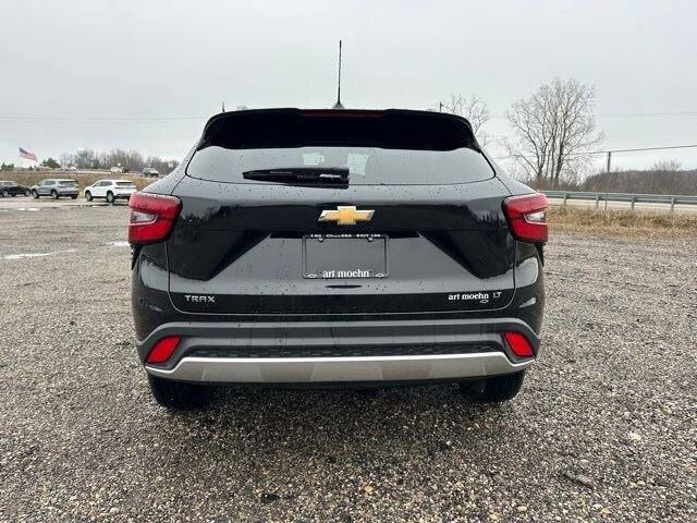 2025 Chevrolet Trax LT - Photo 6