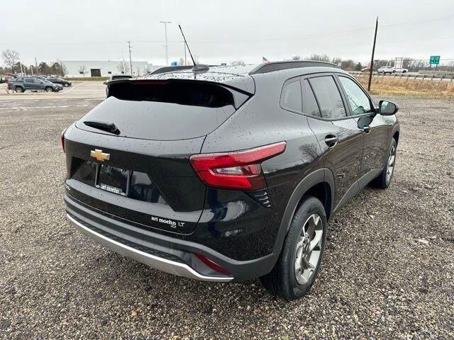 2025 Chevrolet Trax LT - Photo 7