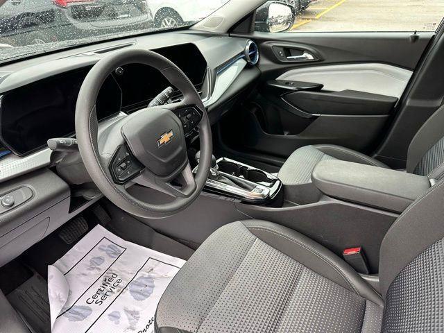2025 Chevrolet Trax LT - Photo 21