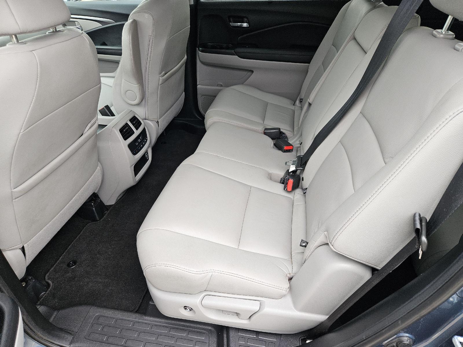 2021 Honda Pilot SE - Photo 11