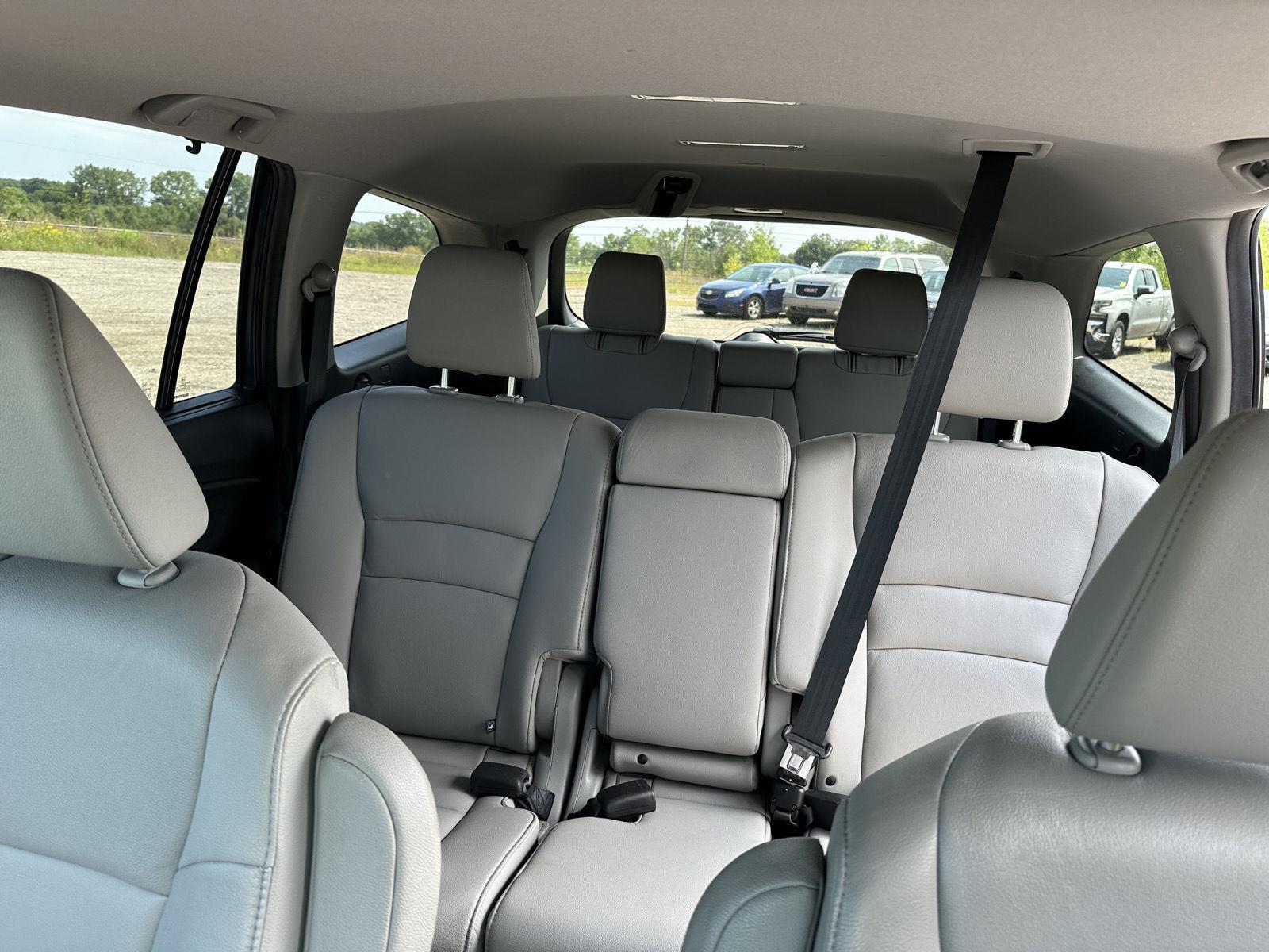 2021 Honda Pilot SE - Photo 41