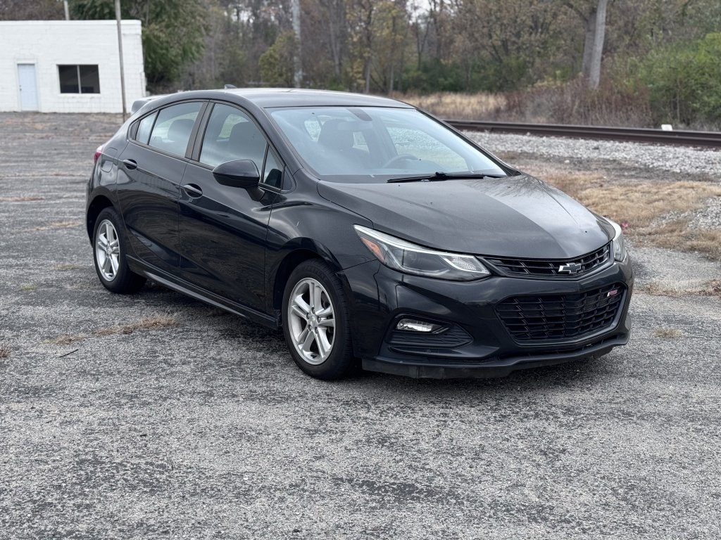 2018 Chevrolet Cruze LT (P853) Main Image