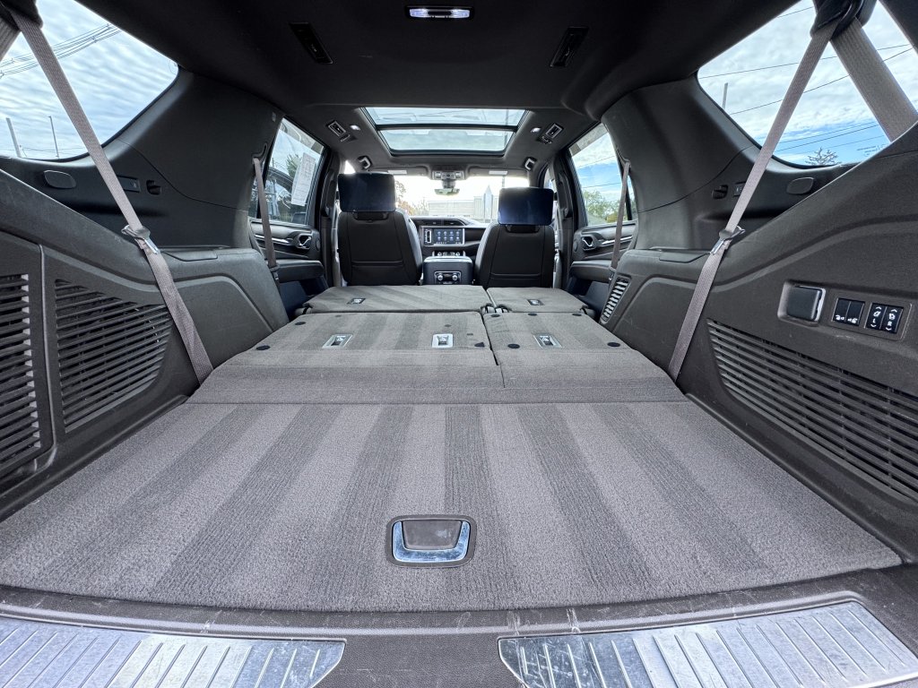 2021 GMC Yukon Denali - Photo 16