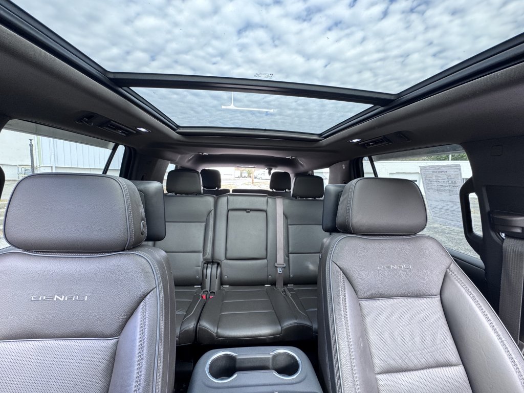 2021 GMC Yukon Denali - Photo 19