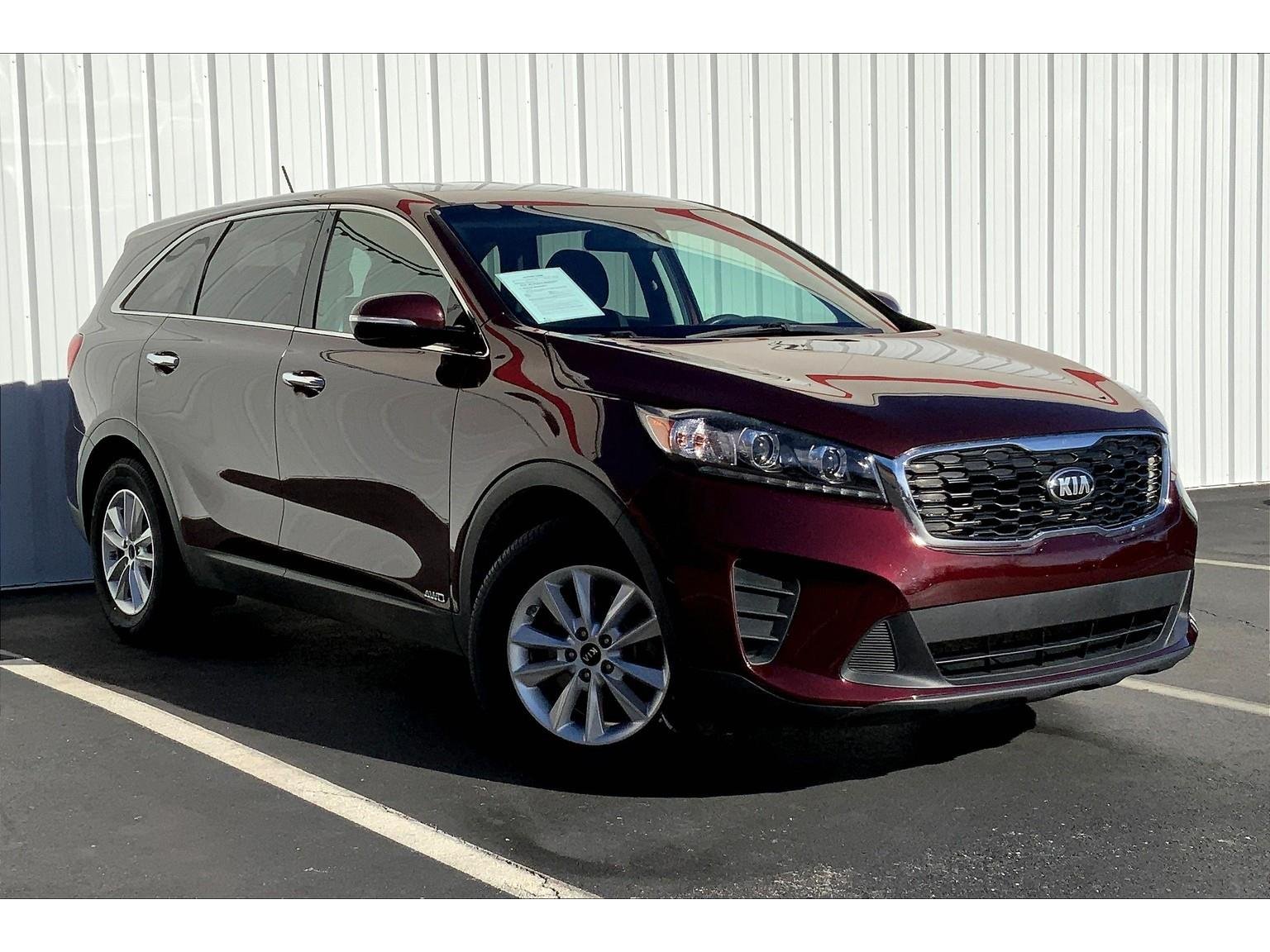 Used 2020 Kia Sorento LX with VIN 5XYPGDA53LG621517 for sale in Joplin, MO