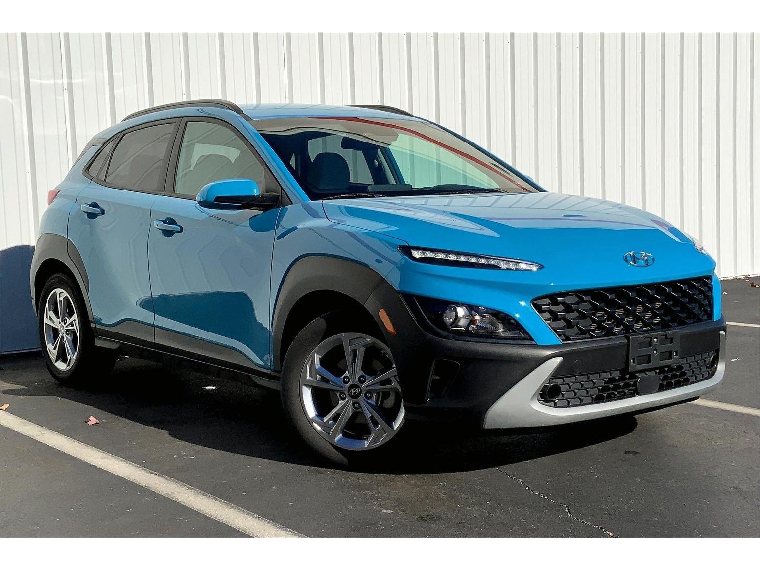 Used 2023 Hyundai Kona SEL with VIN KM8K62AB6PU978908 for sale in Joplin, MO