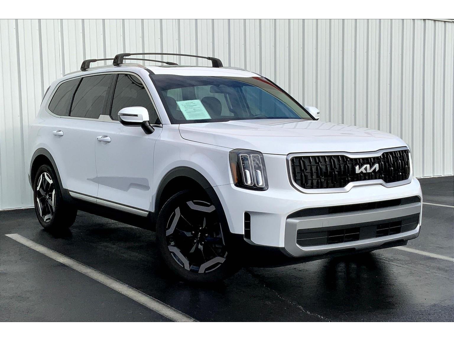 Used 2023 Kia Telluride EX with VIN 5XYP3DGC0PG407432 for sale in Joplin, MO