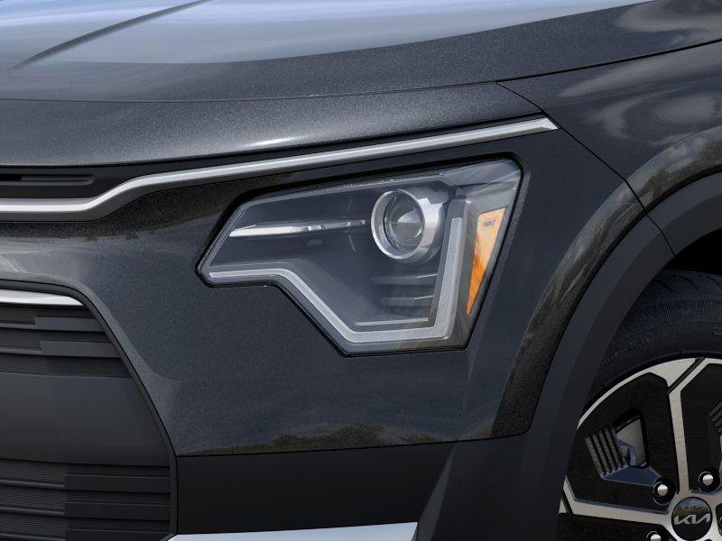 2025 Kia Niro LX photo 10