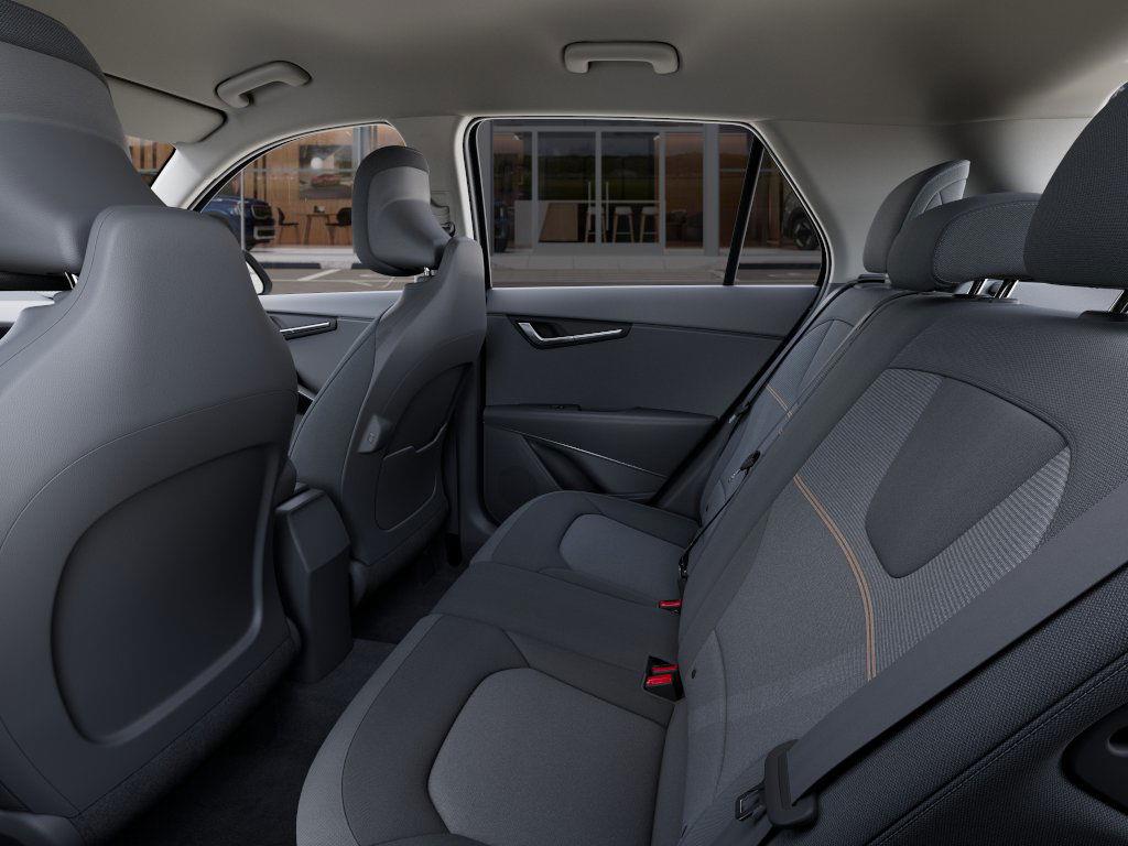 2025 Kia Niro LX photo 18