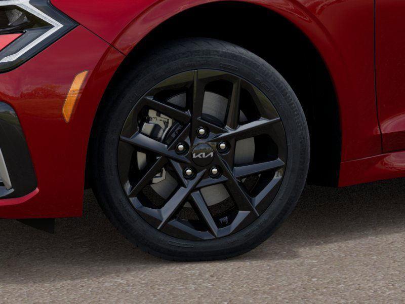 2025 Kia K5 LXS - Photo 9