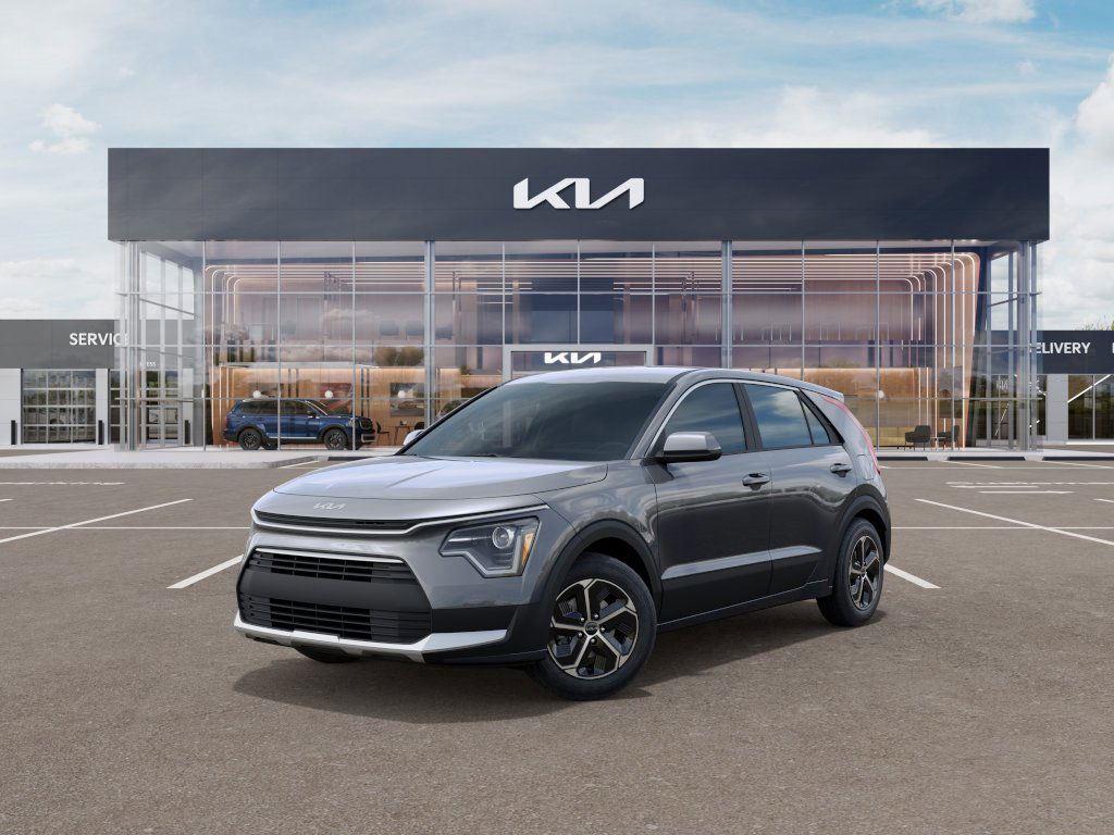 2025 Kia Niro LX's photo