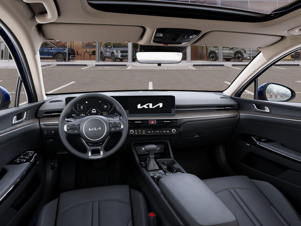 2025 Kia K5 EX - Photo 14