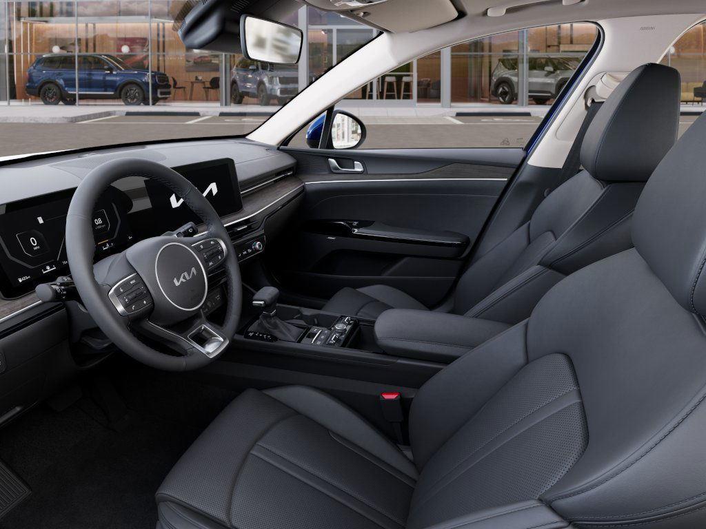 2025 Kia K5 EX - Photo 17