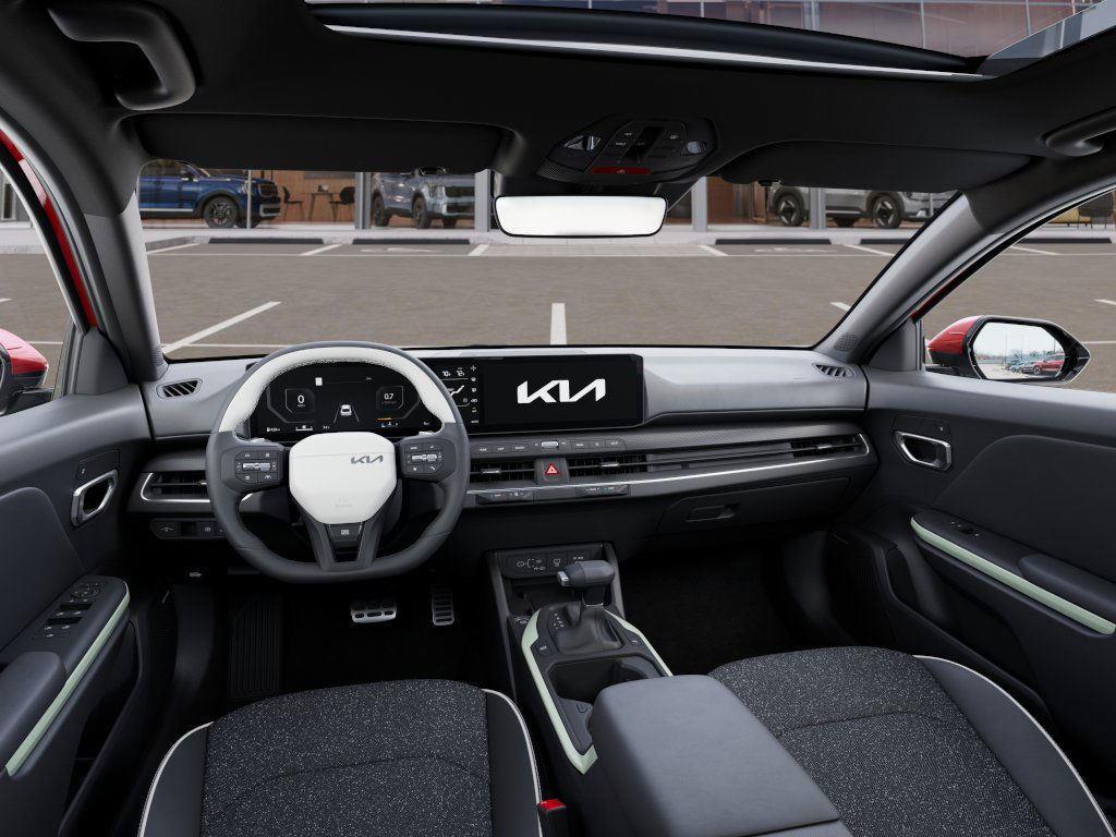 2025 Kia K4 GT-Line photo 13