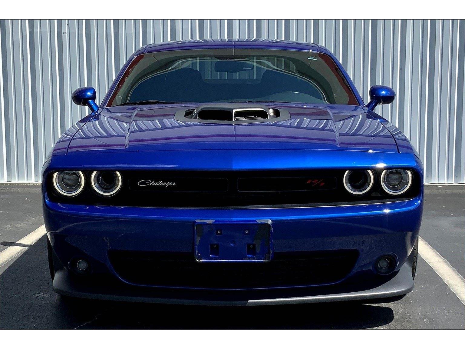 2022 Dodge Challenger R/T photo 3