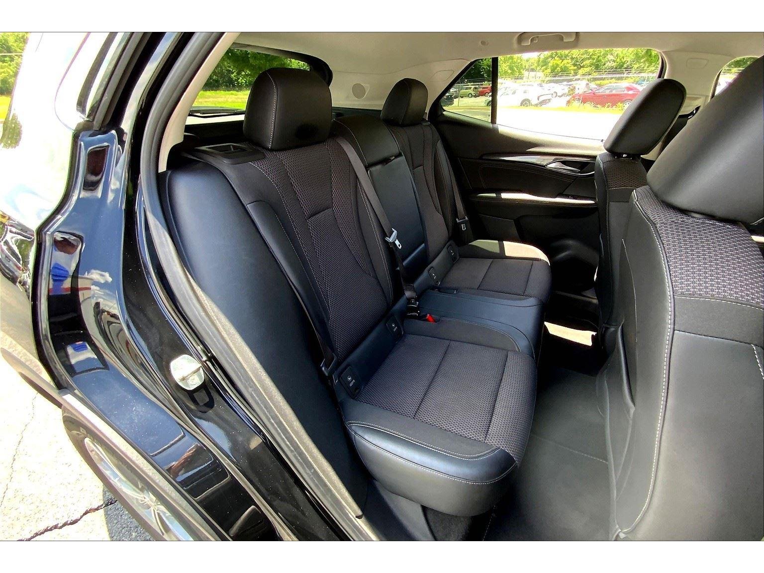 2023 Buick Envision Preferred photo 24