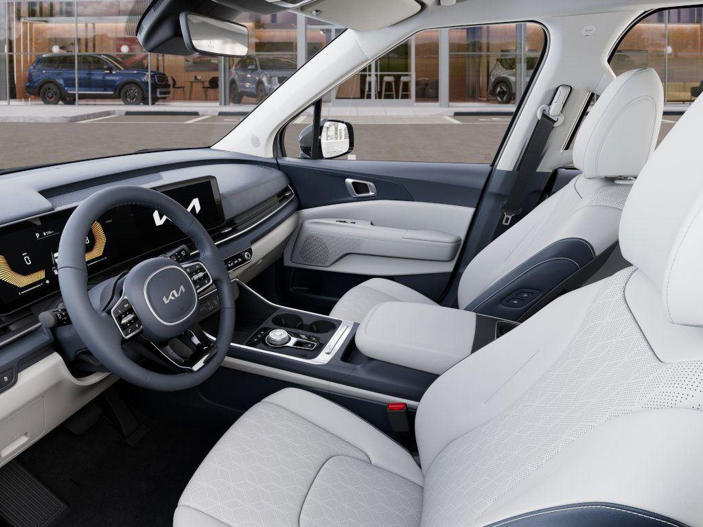 2025 Kia Carnival EX - Photo 17