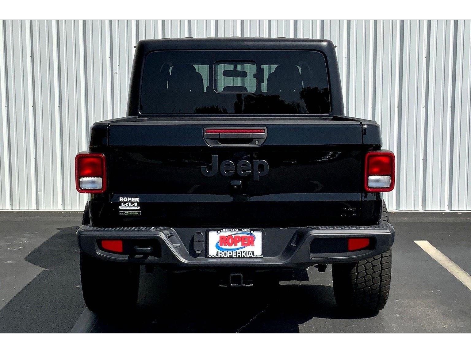 2023 Jeep Gladiator Sport S photo 4
