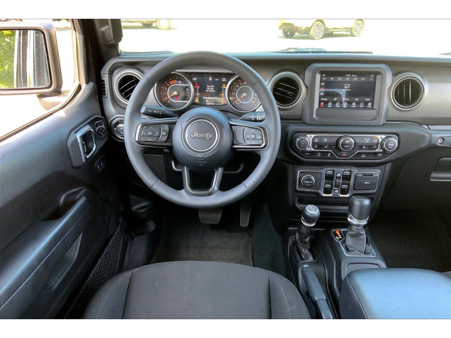 2023 Jeep Gladiator Sport S photo 5