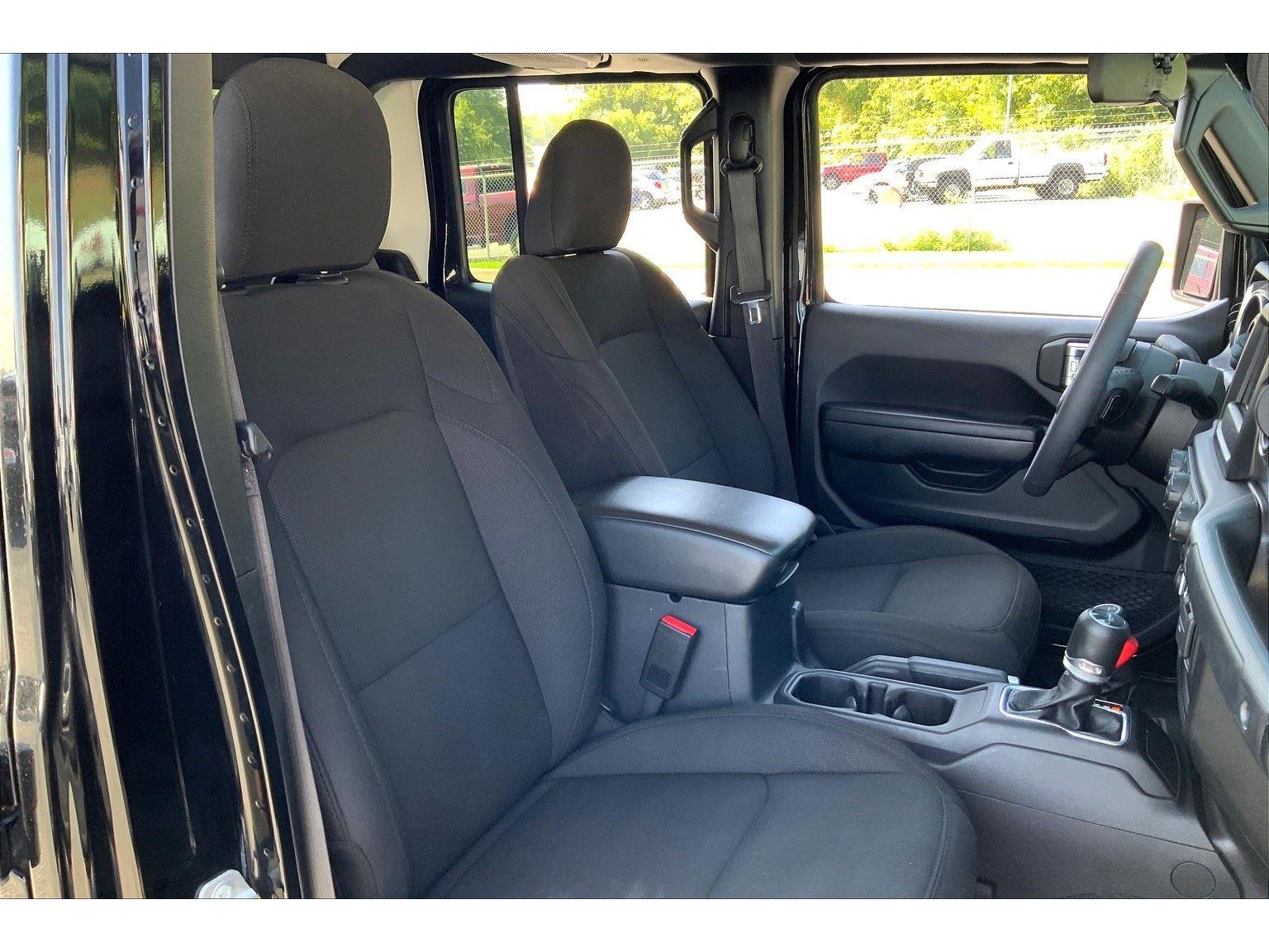 2023 Jeep Gladiator Sport S photo 7