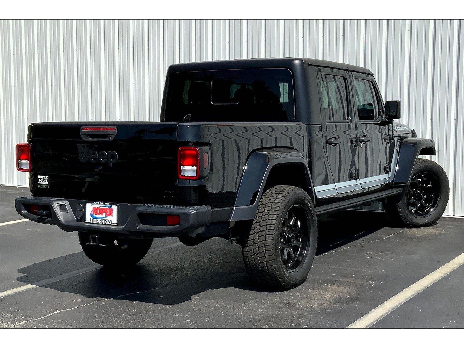 2023 Jeep Gladiator Sport S photo 10