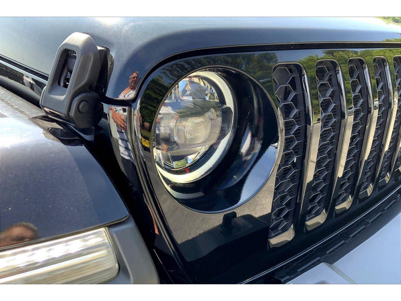 2023 Jeep Gladiator Sport S photo 25