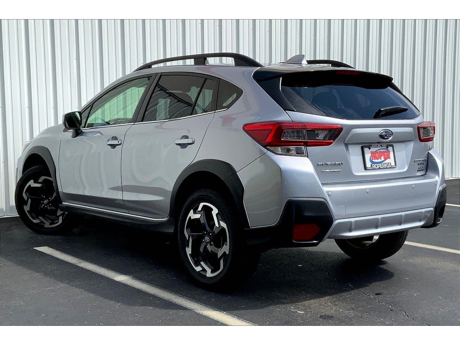 2023 Subaru Crosstrek Limited photo 2