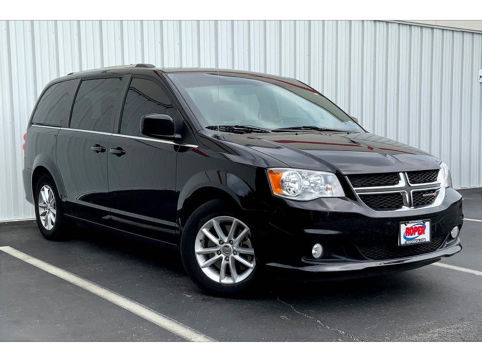Used 2018 Dodge Grand Caravan SXT with VIN 2C4RDGCG0JR297873 for sale in Joplin, MO