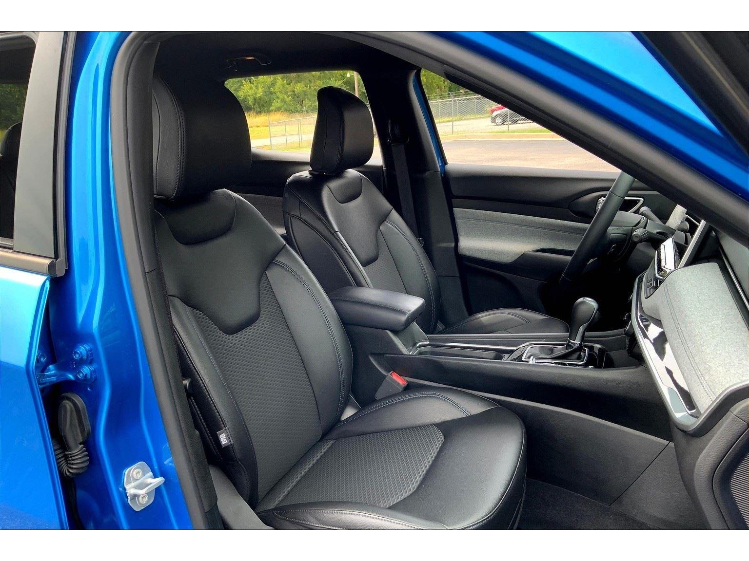 2024 Jeep Compass Latitude photo 7