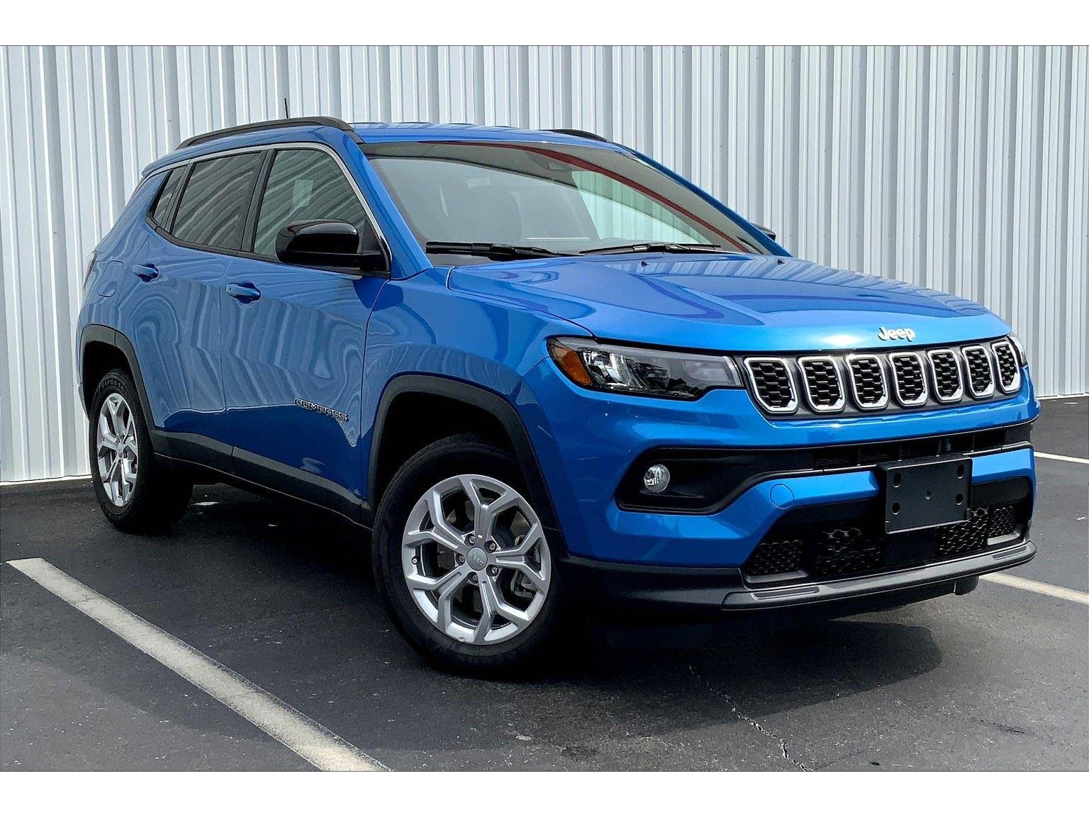 2024 Jeep Compass Latitude photo 26