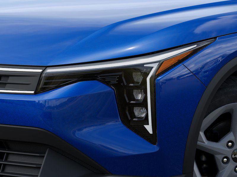 2025 Kia K4 LXS photo 8